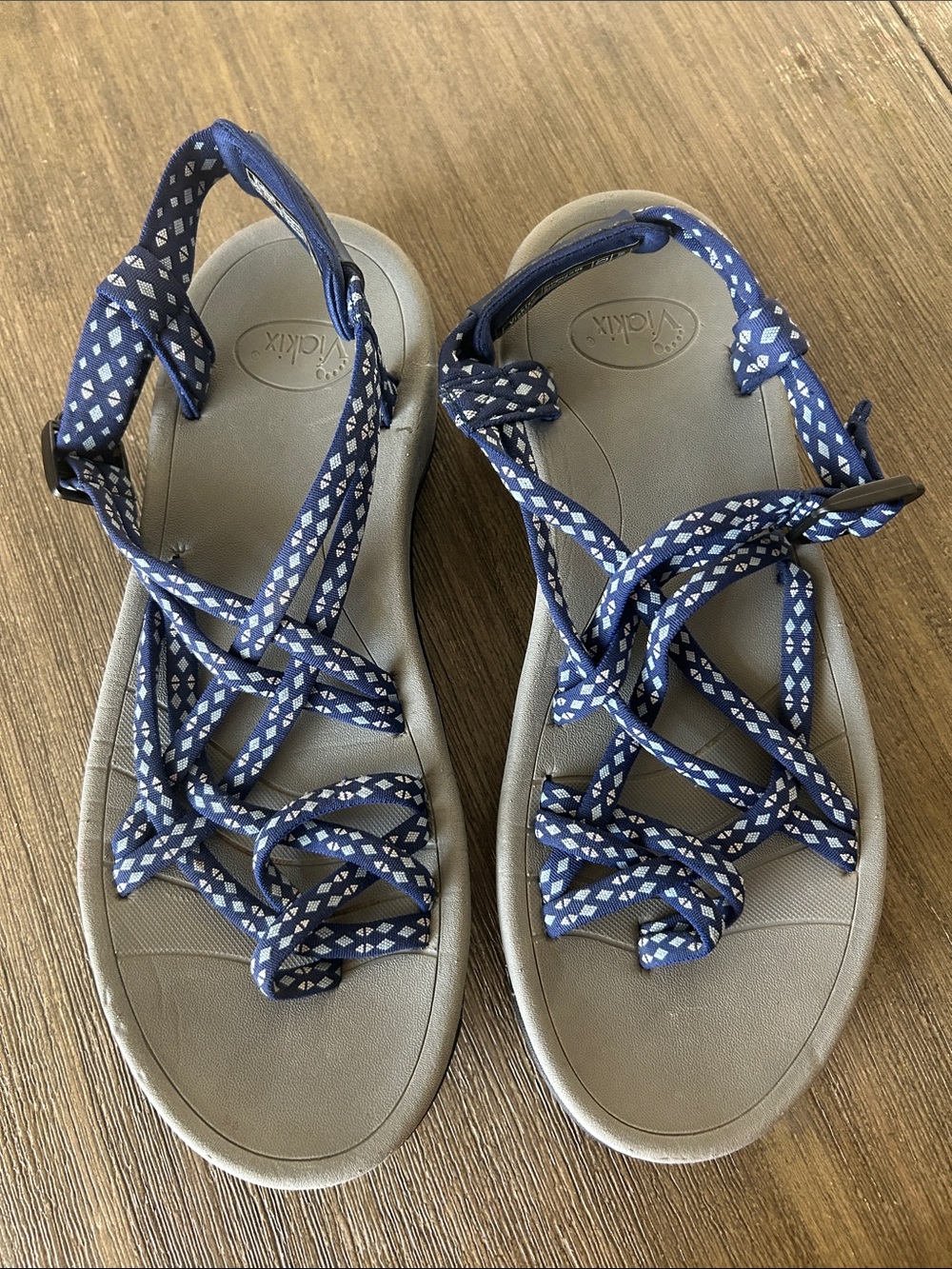 The Siena Sport Sandal: Stylish and Supportive Sandals for Wide Feet, Sz. 10.